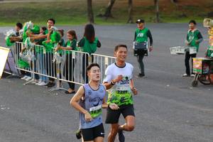 BIB: 2209
                            <button type="button" onclick="openModal(3531086)" class="btn btn-primary btn-sm float-right btn-popup" data-toggle="modal" data-target=".modal-high-quality">
                        <i class="fas fa-shopping-cart"></i> Add to Cart
                    </button>
                                            <button type="button" onclick="isThisMe(3531086, true)" class="btn btn-success btn-sm float-right btn-popup btn-isme hidden" data-toggle="tooltip" data-placement="bottom" title="นี่คือรูปของคุณใช่ไหม คลิกที่นี่เพื่อเอาเข้าอัลบั้ม">
                        <i class="fas fa-plus"></i> Add to album
                    </button>
                    <button type="button" onclick="isThisMe(3531086, false)" class="btn btn-warning btn-sm float-right btn-popup btn-isnotme hidden">
                        <i class="fas fa-ban"></i> Remove from album
                    </button>